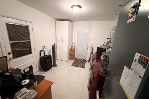 House in Pembroke Pines, Florida 4 bedrooms, 179.77 sq.m. № 2088072 - photo 20