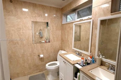 House in Pembroke Pines, Florida 4 bedrooms, 179.77 sq.m. № 2088072 - photo 21