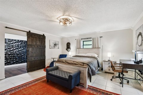 Купить виллу или дом в Тампа, Флорида 12 комнат, 240.06м2, № 1902431 - фото 19