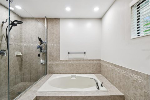 Купить виллу или дом в Тампа, Флорида 12 комнат, 240.06м2, № 1902431 - фото 23