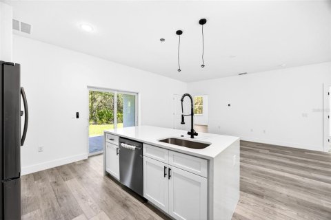Casa en venta en Port Charlotte, Florida, 4 dormitorios, 169.73 m2 № 2101314 - foto 17