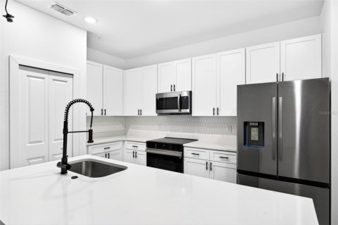 Casa en venta en Port Charlotte, Florida, 4 dormitorios, 169.73 m2 № 2101314 - foto 14
