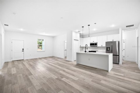 Casa en venta en Port Charlotte, Florida, 4 dormitorios, 169.73 m2 № 2101314 - foto 7