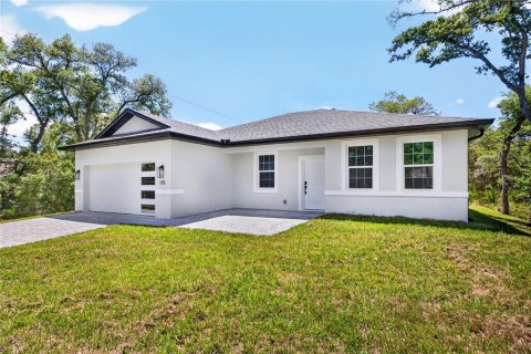 House in Port Charlotte, Florida 4 bedrooms, 169.73 sq.m. № 2101314