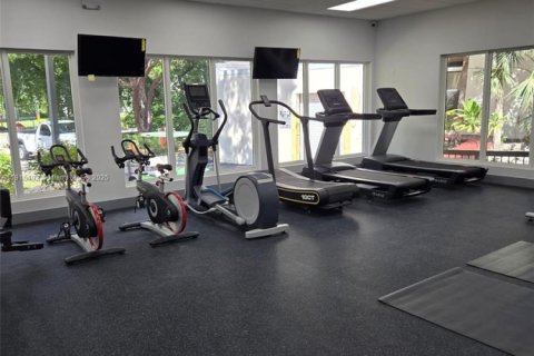 Condominio en alquiler en Sunny Isles Beach, Florida, 1 dormitorio, 71.26 m2 № 1973781 - foto 20