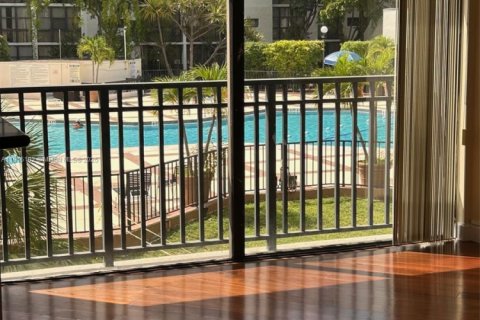 Condominio en alquiler en Sunny Isles Beach, Florida, 1 dormitorio, 71.26 m2 № 1973781 - foto 27