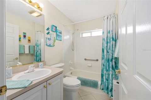 House in The Villages, Florida 3 bedrooms, 174.19 sq.m. № 1858307 - photo 3