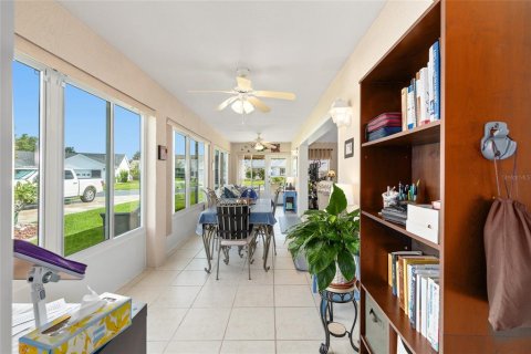 House in The Villages, Florida 3 bedrooms, 174.19 sq.m. № 1858307 - photo 14