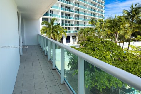 Copropriété à vendre à Sunny Isles Beach, Floride: 2 chambres, 126.25 m2 № 1888859 - photo 2