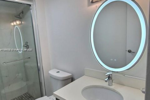 Copropriété à vendre à Sunny Isles Beach, Floride: 2 chambres, 126.25 m2 № 1888859 - photo 13
