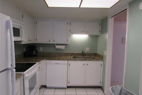 Condominio en alquiler en Belleair Beach, Florida, 2 dormitorios, 111.48 m2 № 1821161 - foto 4