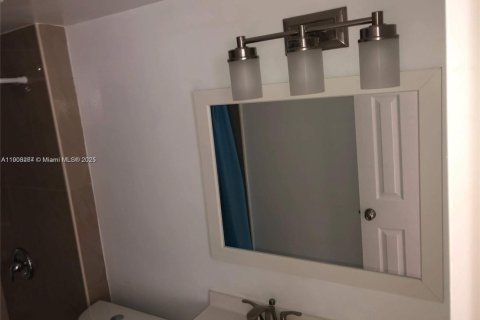 Купить кондоминиум в Майами, Флорида 2 спальни, 109.16м2, № 2015374 - фото 2