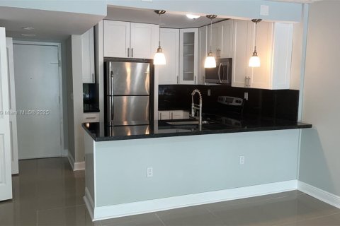 Купить кондоминиум в Майами, Флорида 2 спальни, 109.16м2, № 2015374 - фото 9