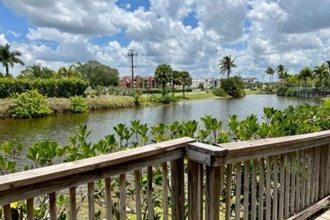 House in Punta Gorda, Florida 2 bedrooms, 113.25 sq.m. № 1723496 - photo 6