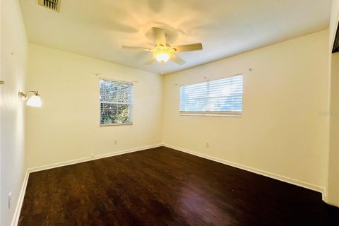 Apartment in Winter Haven, Florida 3 bedrooms, 114.64 sq.m. № 2200822 - photo 9