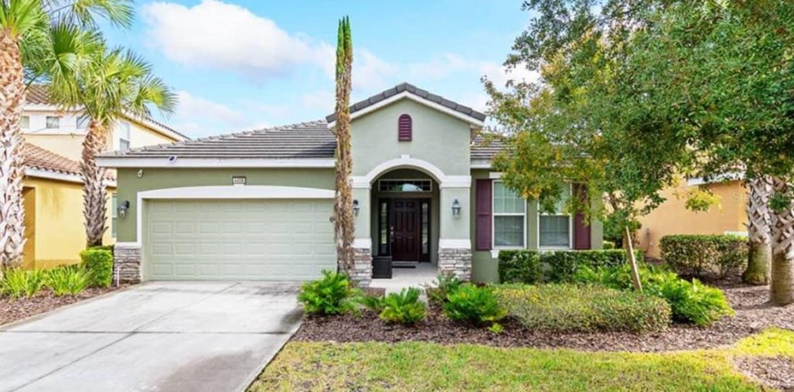 House in Davenport, Florida 5 bedrooms, 196.4 sq.m. № 2108662
