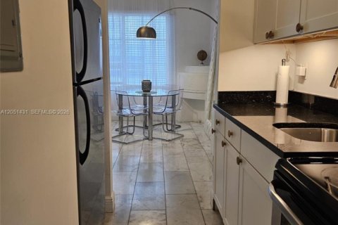 Copropriété à louer à Miami Beach, Floride: 1 chambre, 43.48 m2 № 2193548 - photo 18