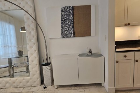 Copropriété à louer à Miami Beach, Floride: 1 chambre, 43.48 m2 № 2193548 - photo 15
