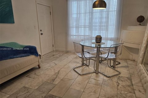 Copropriété à louer à Miami Beach, Floride: 1 chambre, 43.48 m2 № 2193548 - photo 12