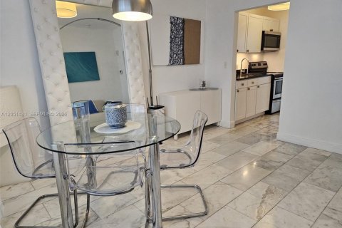 Copropriété à louer à Miami Beach, Floride: 1 chambre, 43.48 m2 № 2193548 - photo 9