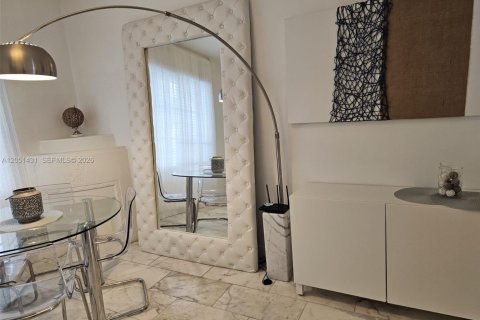 Copropriété à louer à Miami Beach, Floride: 1 chambre, 43.48 m2 № 2193548 - photo 13