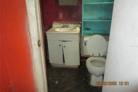 House in Orlando, Florida 2 bedrooms, 111.48 sq.m. № 1761159 - photo 17