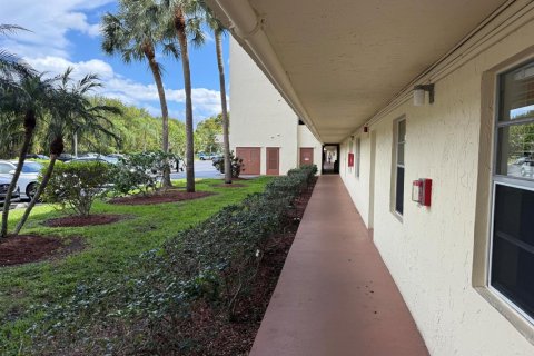 Copropriété à vendre à Dania Beach, Floride: 2 chambres, 110.55 m2 № 2145968 - photo 2