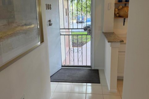 Copropriété à vendre à Dania Beach, Floride: 2 chambres, 110.55 m2 № 2145968 - photo 4