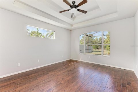 House in Apollo Beach, Florida 4 bedrooms, 250.28 sq.m. № 2113550 - photo 30