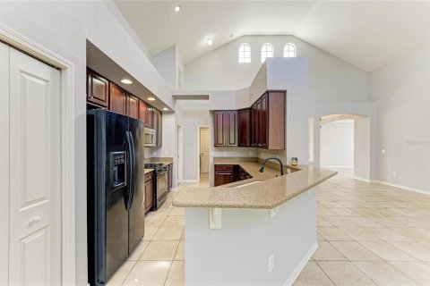 House in Apollo Beach, Florida 4 bedrooms, 250.28 sq.m. № 2113550 - photo 25
