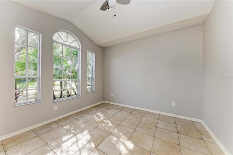 House in Apollo Beach, Florida 4 bedrooms, 250.28 sq.m. № 2113550 - photo 12