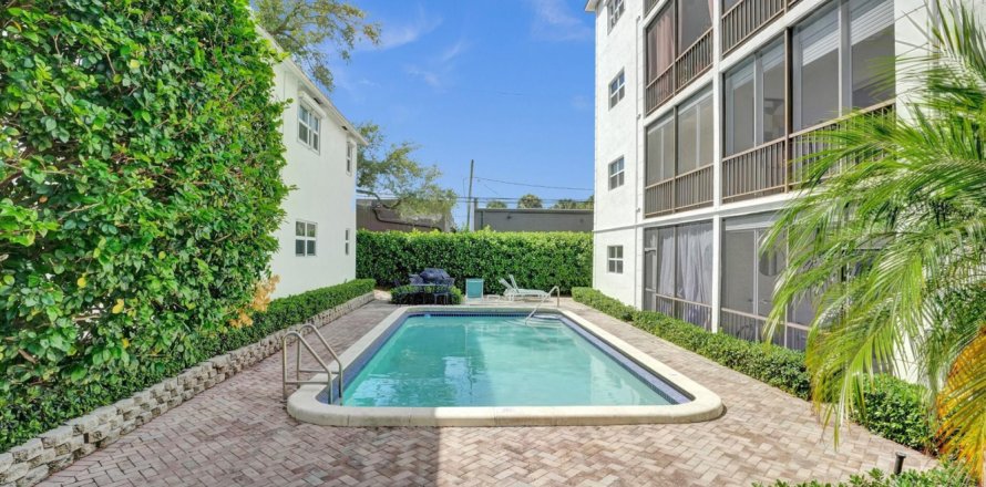 Condo in Fort Lauderdale, Florida, 2 bedrooms № 1185373