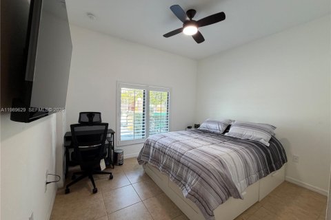 Снять в аренду таунхаус в Дейви, Флорида 1 спальня, 185.06м2, № 2051683 - фото 8