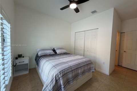 Снять в аренду таунхаус в Дейви, Флорида 1 спальня, 185.06м2, № 2051683 - фото 9