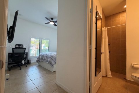 Снять в аренду таунхаус в Дейви, Флорида 1 спальня, 185.06м2, № 2051683 - фото 7
