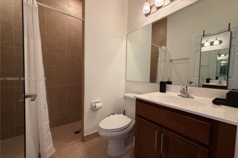 Снять в аренду таунхаус в Дейви, Флорида 1 спальня, 185.06м2, № 2051683 - фото 13