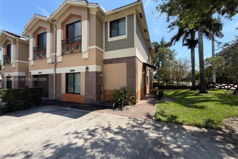 Снять в аренду таунхаус в Дейви, Флорида 1 спальня, 185.06м2, № 2051683 - фото 4