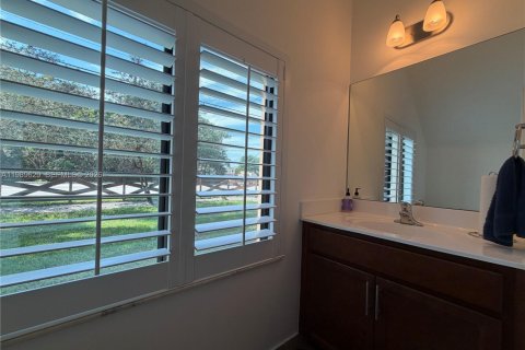 Снять в аренду таунхаус в Дейви, Флорида 1 спальня, 185.06м2, № 2051683 - фото 28