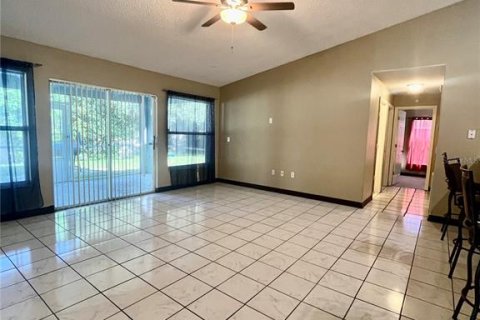 House in Deltona, Florida 3 bedrooms, 166.2 sq.m. № 2394272 - photo 17