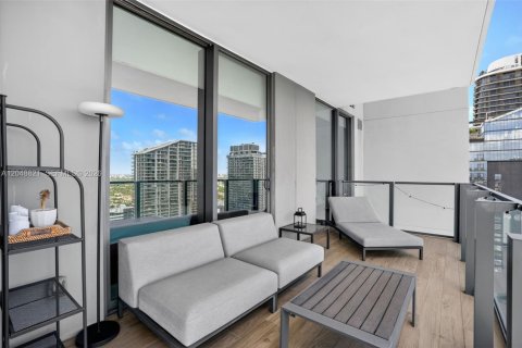 Condo in Miami, Florida, 2 bedrooms  № 2240804 - photo 3