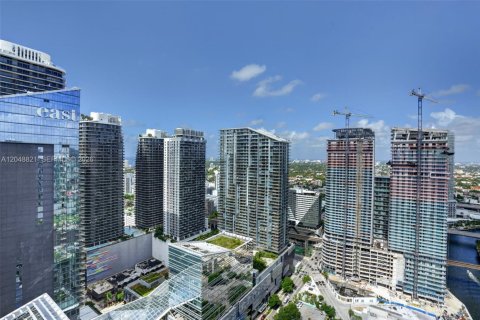 Condo in Miami, Florida, 2 bedrooms  № 2240804 - photo 8