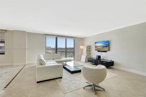 Condominio en venta en Bal Harbour, Florida, 2 dormitorios, 180.42 m2 № 1995609 - foto 10