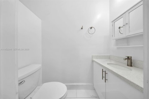 Купить виллу или дом в Майами, Флорида 2 спальни, 115.2м2, № 2006608 - фото 9