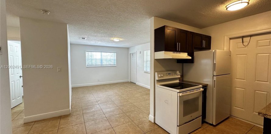 Apartment in Pompano Beach, Florida 2 bedrooms № 2067867