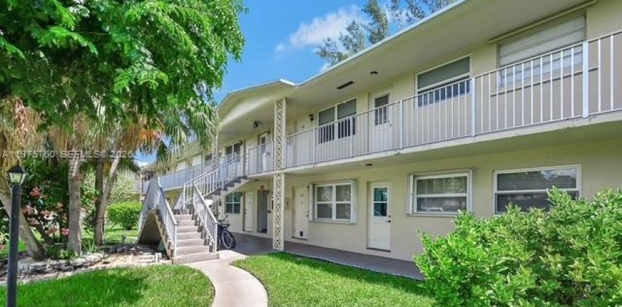 Condo in Hollywood, Florida, 1 bedroom  № 2050135