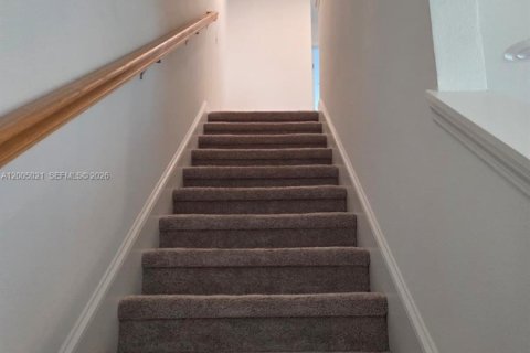 Townhouse in Kissimmee, Florida 2 bedrooms № 2069014 - photo 4