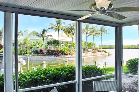 Condominio en alquiler en Sarasota, Florida, 1 dormitorio, 89.09 m2 № 842617 - foto 3