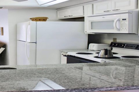 Condominio en alquiler en Sarasota, Florida, 1 dormitorio, 89.09 m2 № 842617 - foto 7