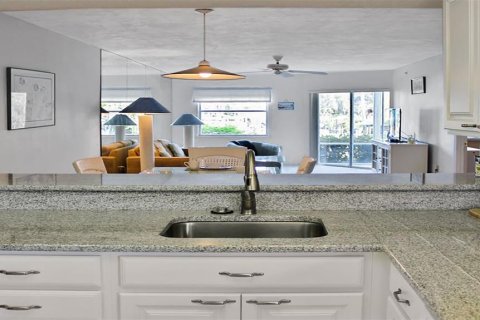Condominio en alquiler en Sarasota, Florida, 1 dormitorio, 89.09 m2 № 842617 - foto 6