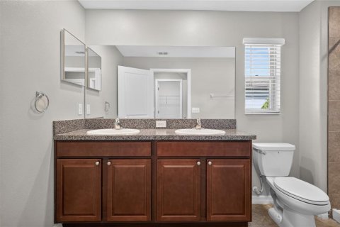 Townhouse in Tampa, Florida 2 bedrooms, 143.16 sq.m. № 2238555 - photo 21